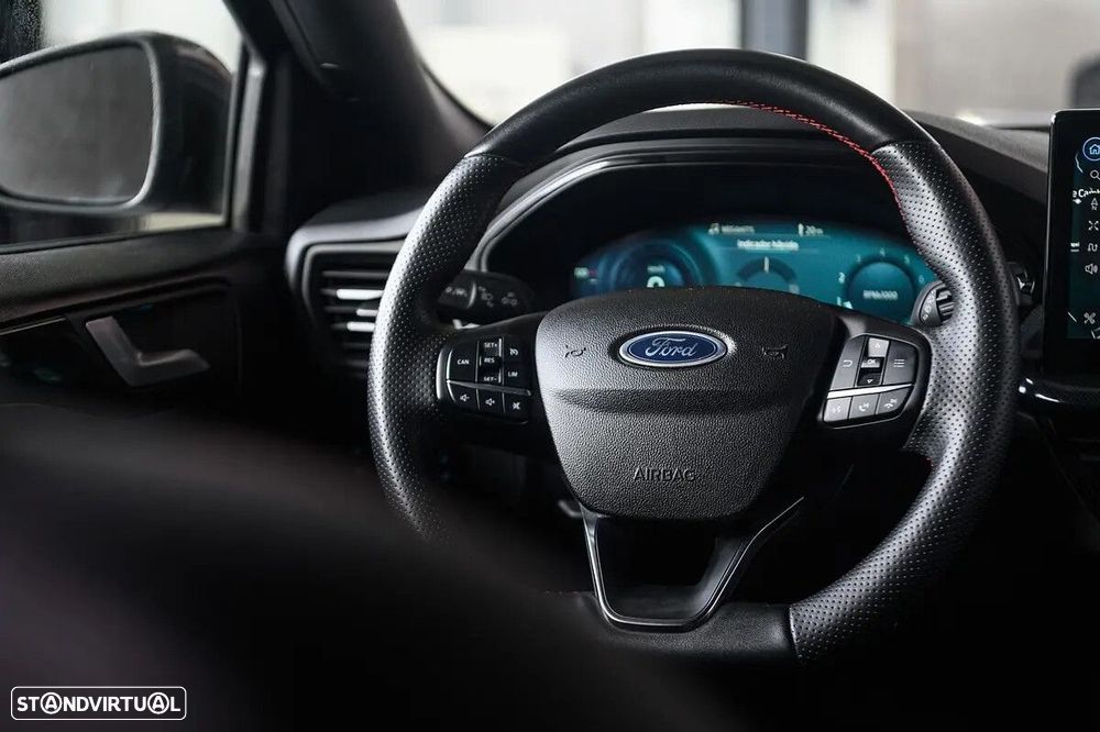 Ford Focus SW 1.0 EcoBoost ST-Line - 49