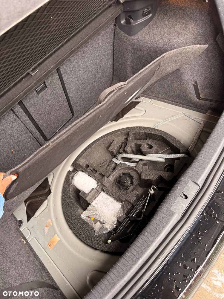 Volkswagen Golf 2.0 TDI Highline - 5