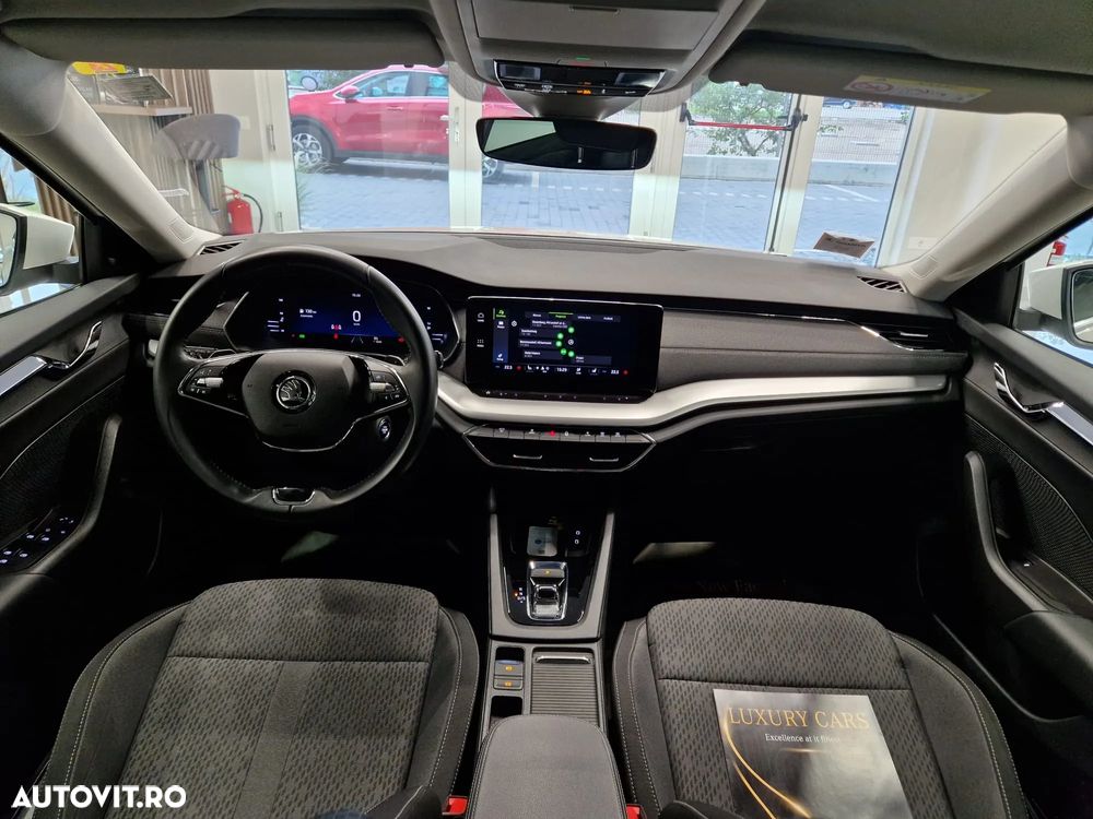 Skoda Octavia 2.0 TDI DSG Style - 27