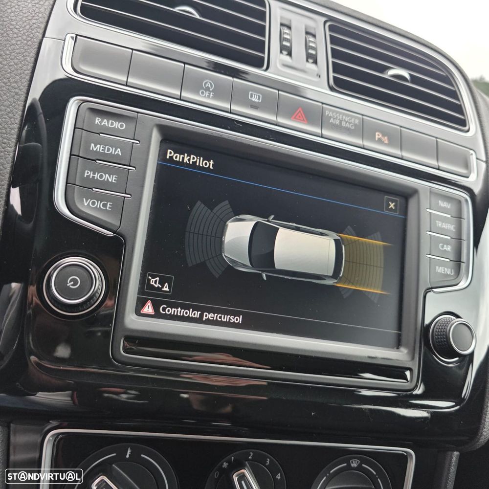 VW Polo 1.2 TSi Connect DSG - 24