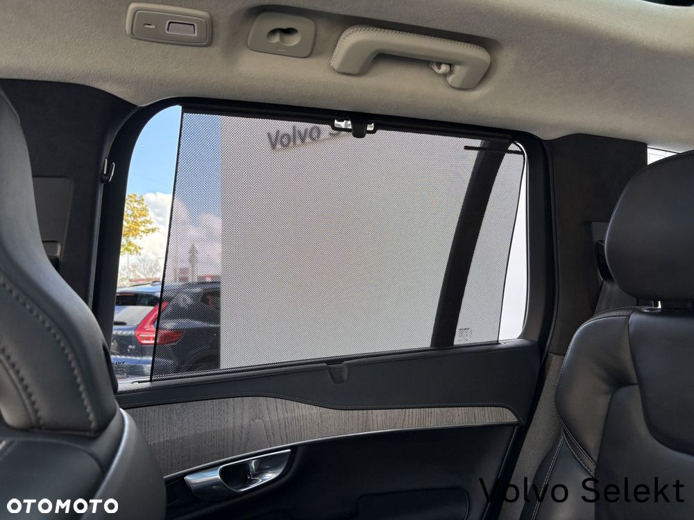 Volvo XC 90 - 30