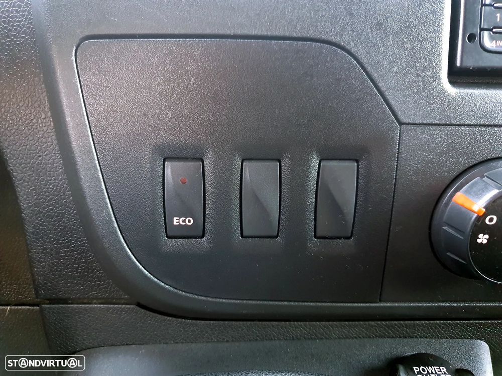 Renault Master III Fase II 2.3 dCi L2H3 3.5T - 18