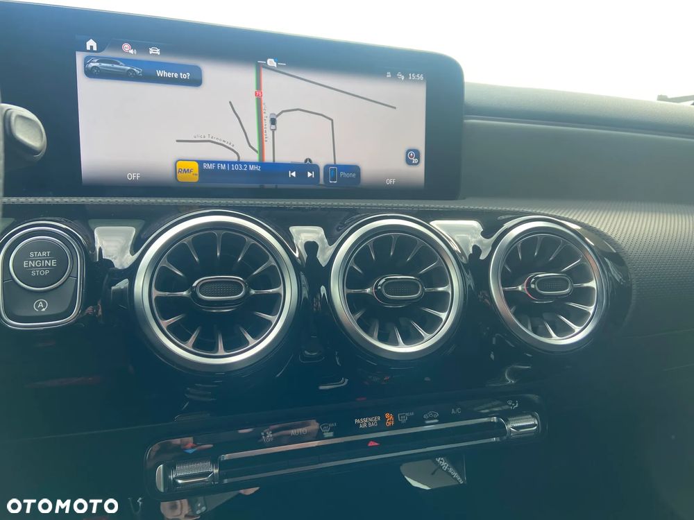 Mercedes-Benz Klasa A 200 AMG Line 7G-DCT - 12