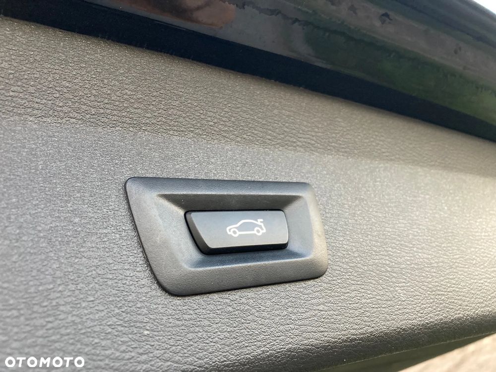 BMW X1 sDrive18i Advantage - 28