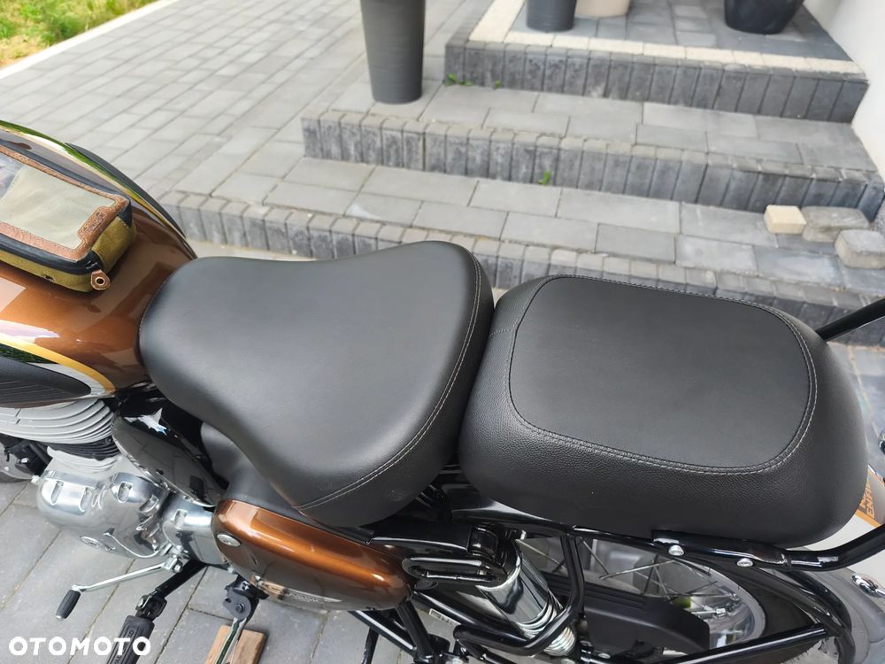Royal Enfield Classic - 21