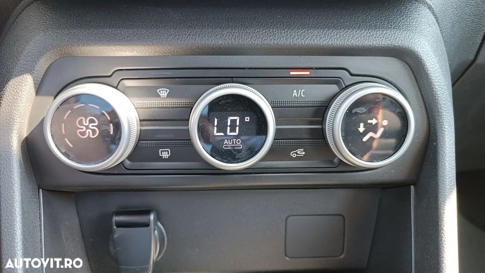Dacia Sandero Stepway TCe 90 CVT Comfort - 28