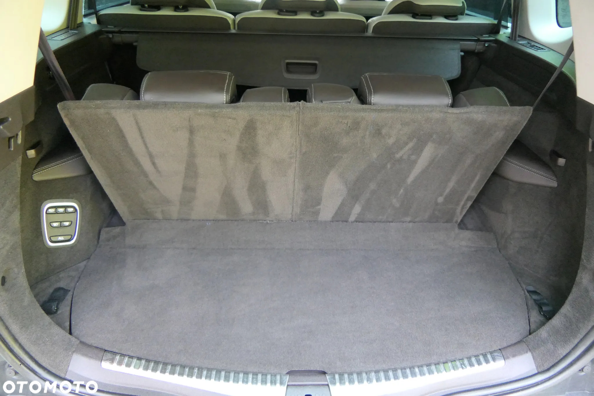 Renault Espace 1.6 TCE Initiale Paris EDC 7os - 21
