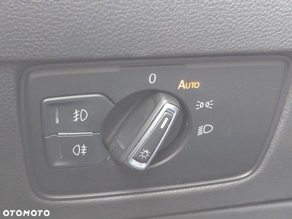 Volkswagen Passat - 29
