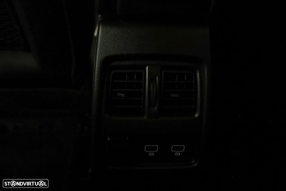 Renault Captur 1.0 TCe Techno Bi-Fuel - 25