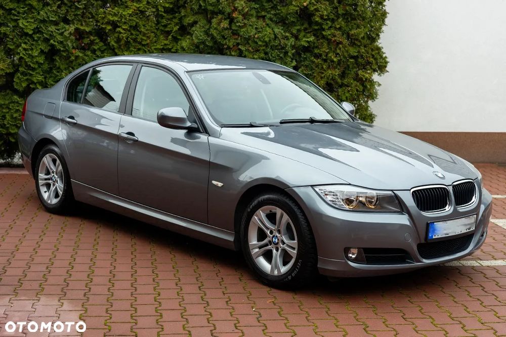 BMW Seria 3 318i Edition Sport - 1