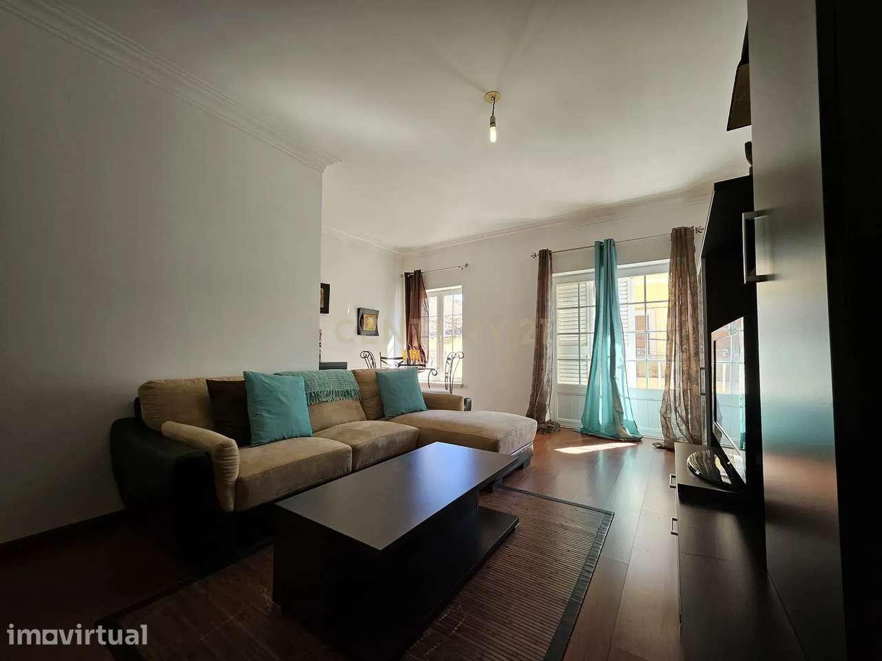 Andar de Moradia T1 com possibilidade de T2 e logradouro | Escalos de - Grande imagem: 2/15