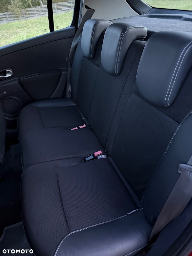 Renault Clio - 18