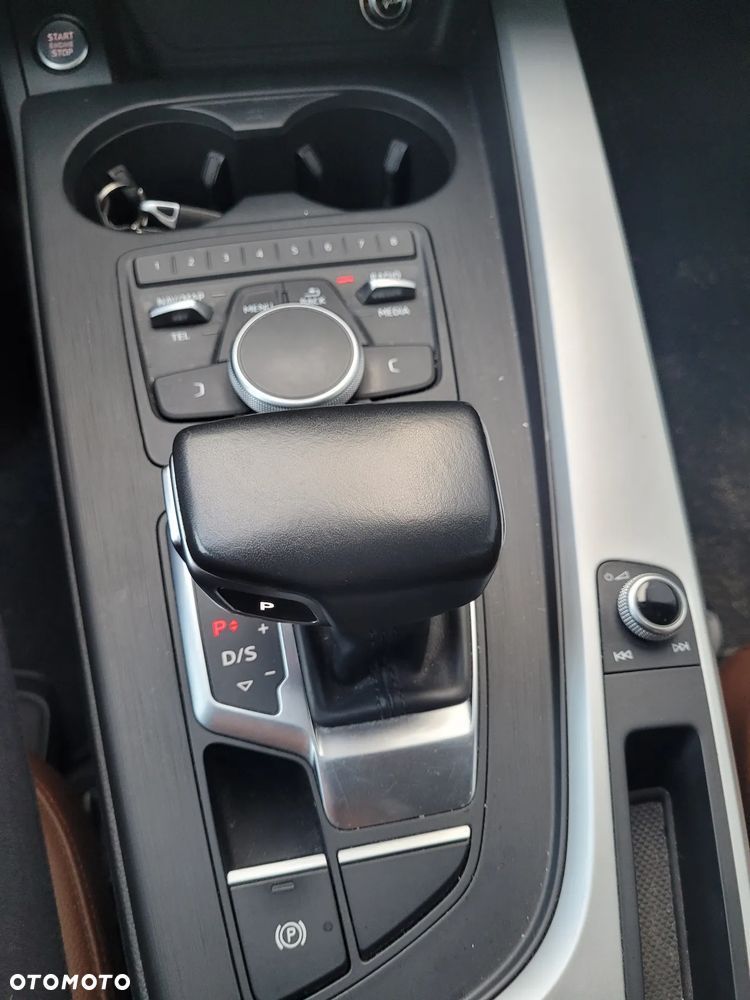 Audi A4 Limousine 2.0 TDI Design S tronic - 17