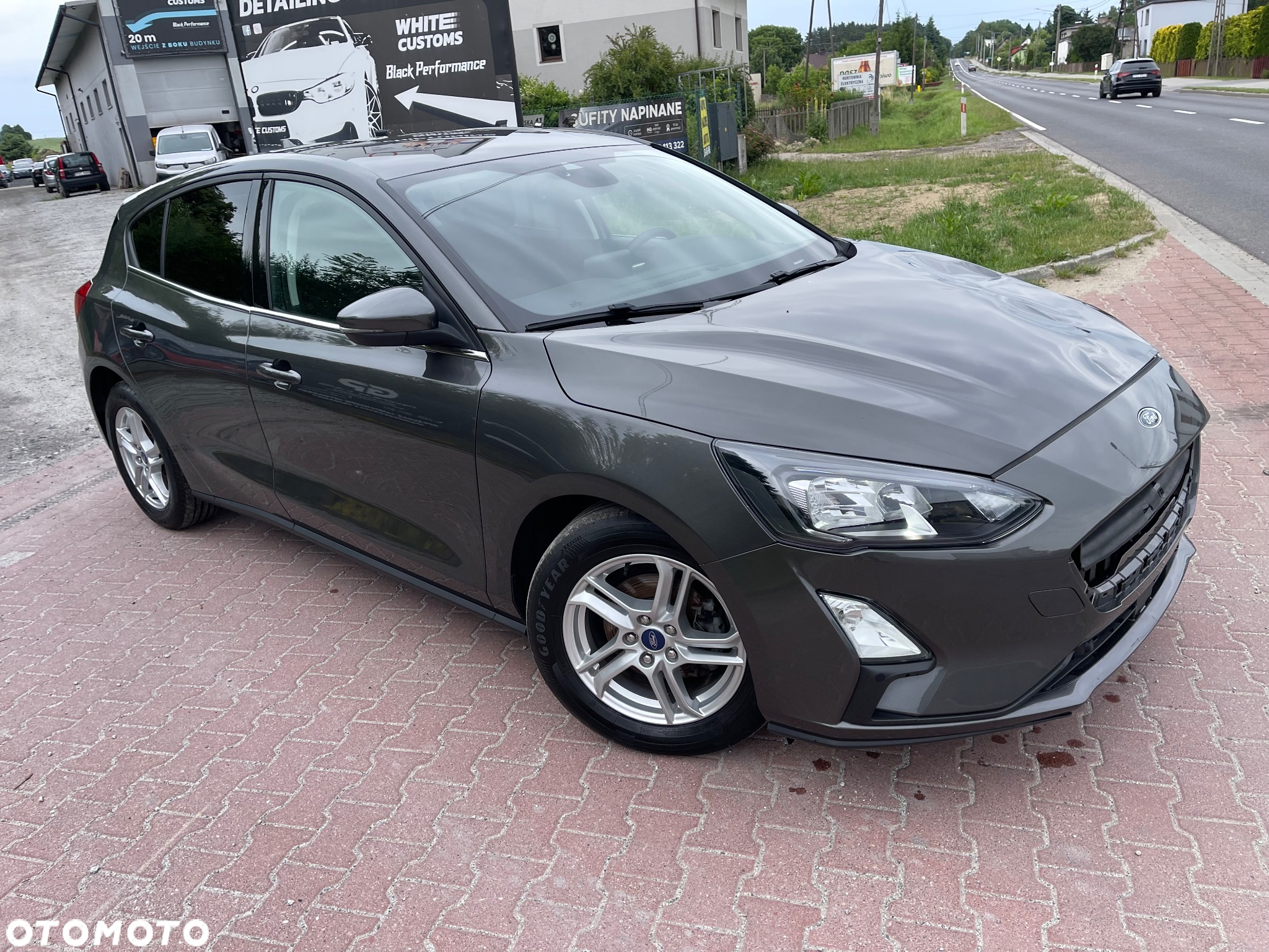 Ford Focus 1.0 EcoBoost Hybrid COOL&CONNECT - 3