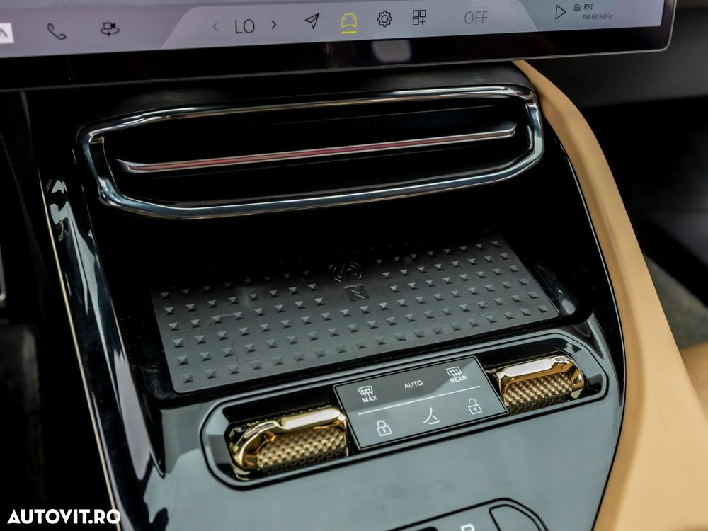 Lotus Eletre 900 Sport Carbon - 24