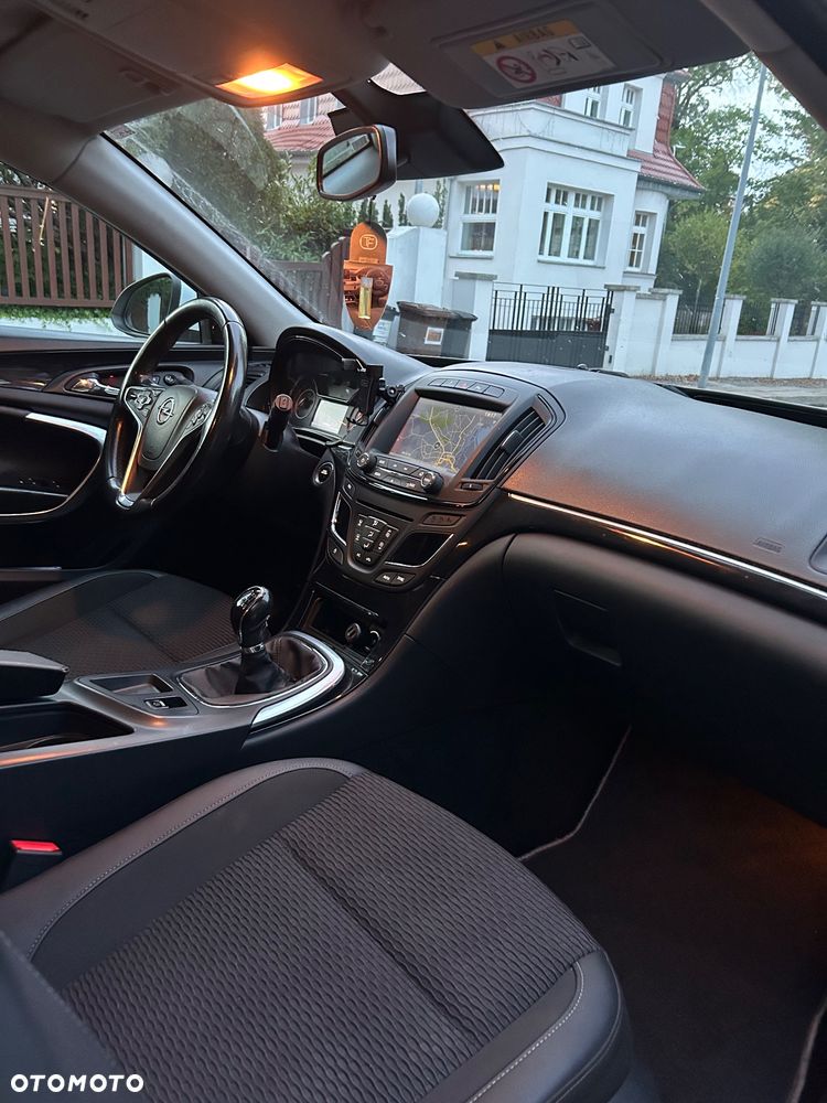 Opel Insignia - 11
