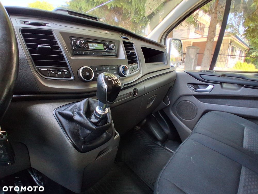 Ford Transit Custom - 19