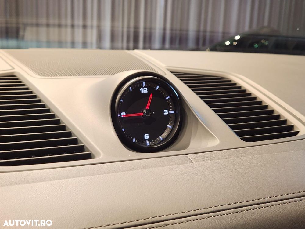 Porsche Cayenne E-Hybrid Tiptronic S - 33