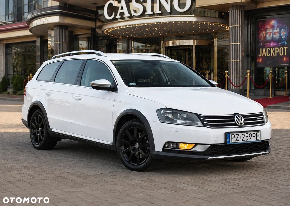 Volkswagen Passat Alltrack 2.0 TSI 4Mot DSG - 1
