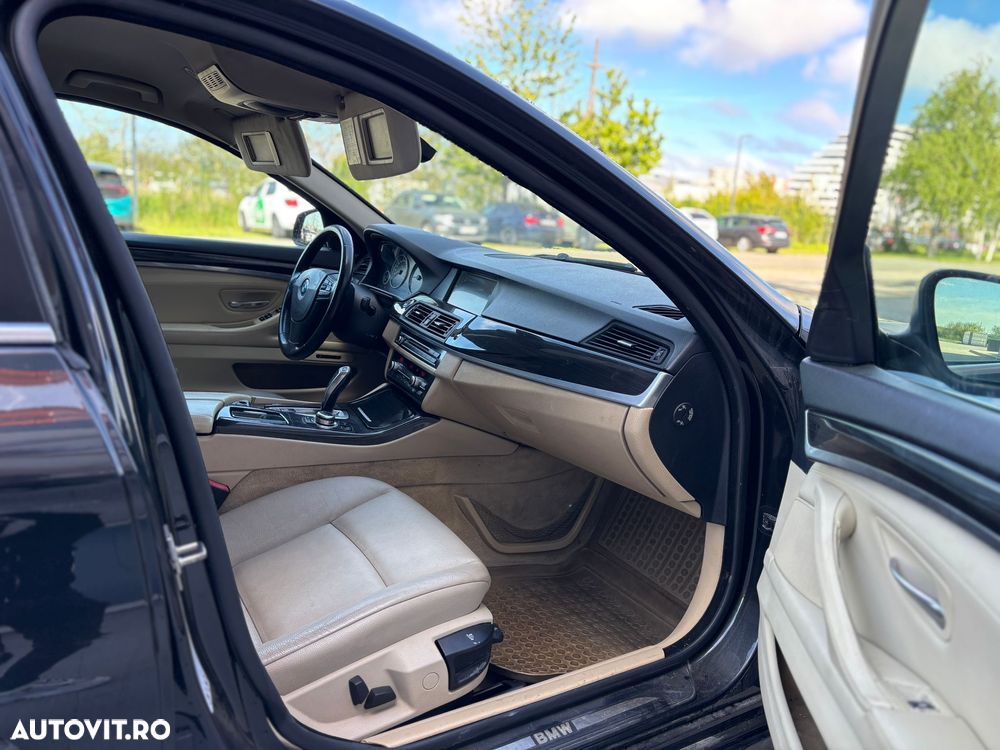 BMW Seria 5 525d Sport-Aut. - 12