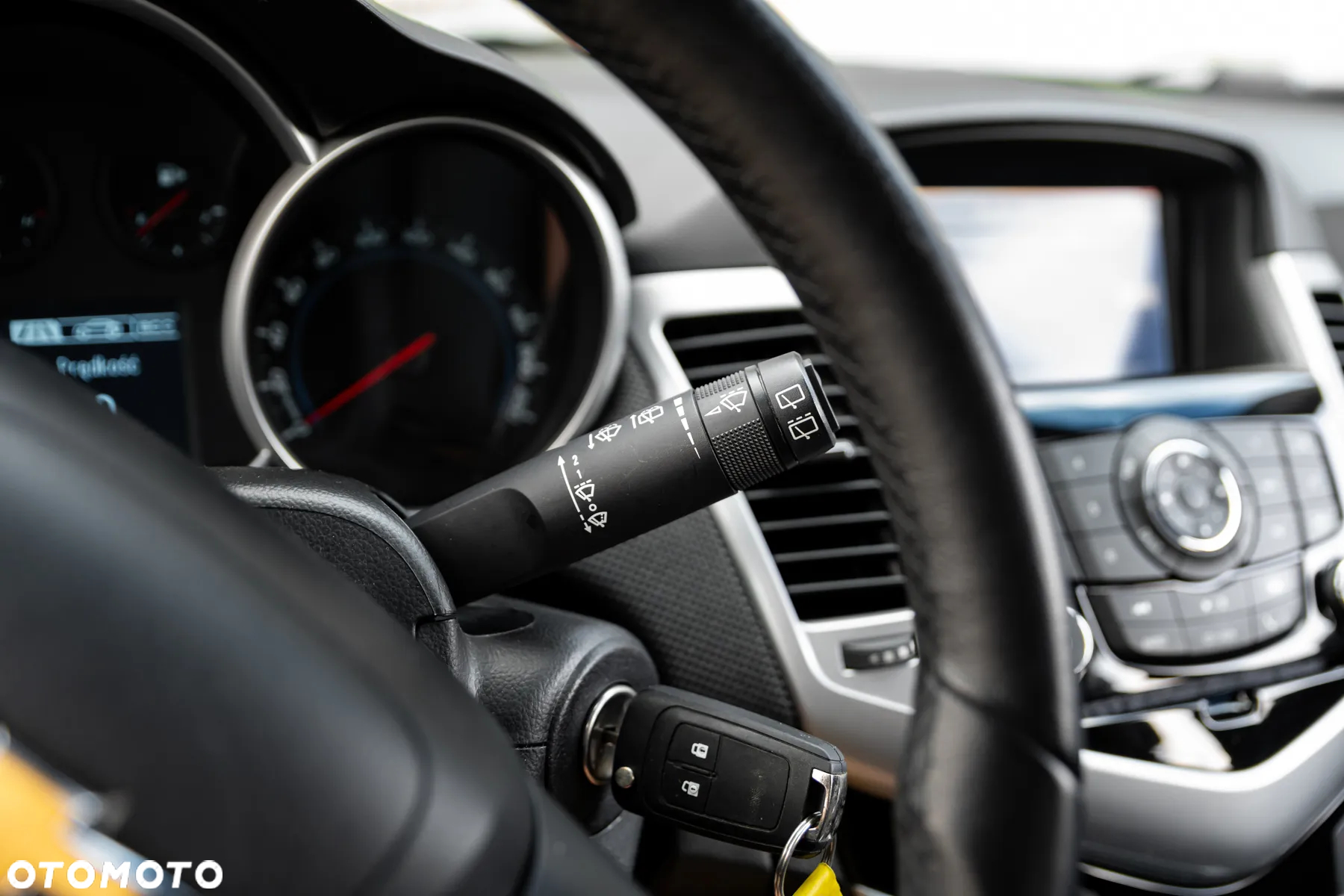 Chevrolet Cruze - 27