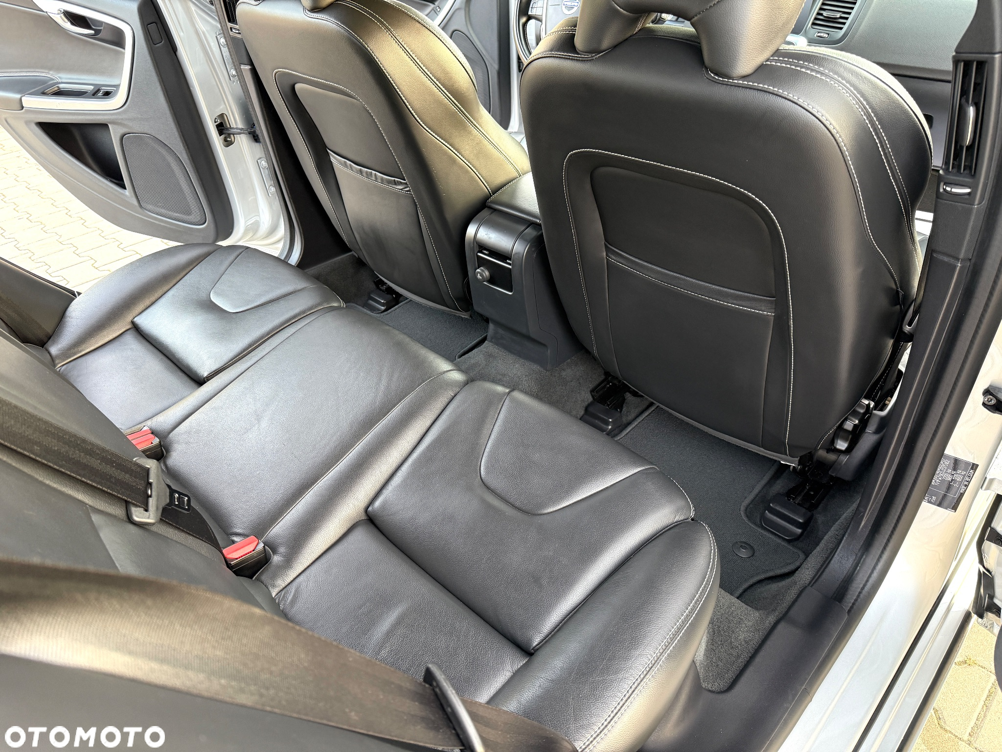 Volvo V60 D3 Geartronic Kinetic - 21