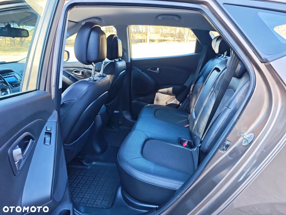 Hyundai ix35 1.7 CRDi 2WD blue Style - 26