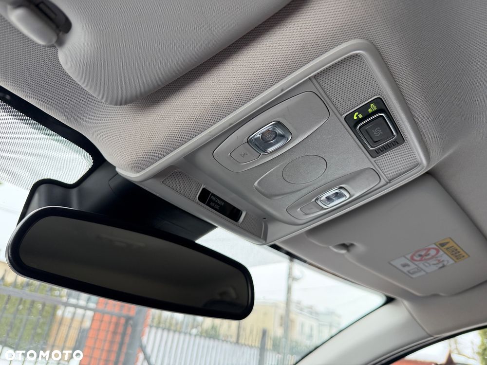 Renault Arkana 1.6 E-TECH Intens MMT - 25