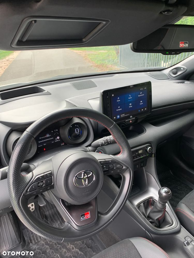 Toyota Yaris 1.5 GR Sport - 11