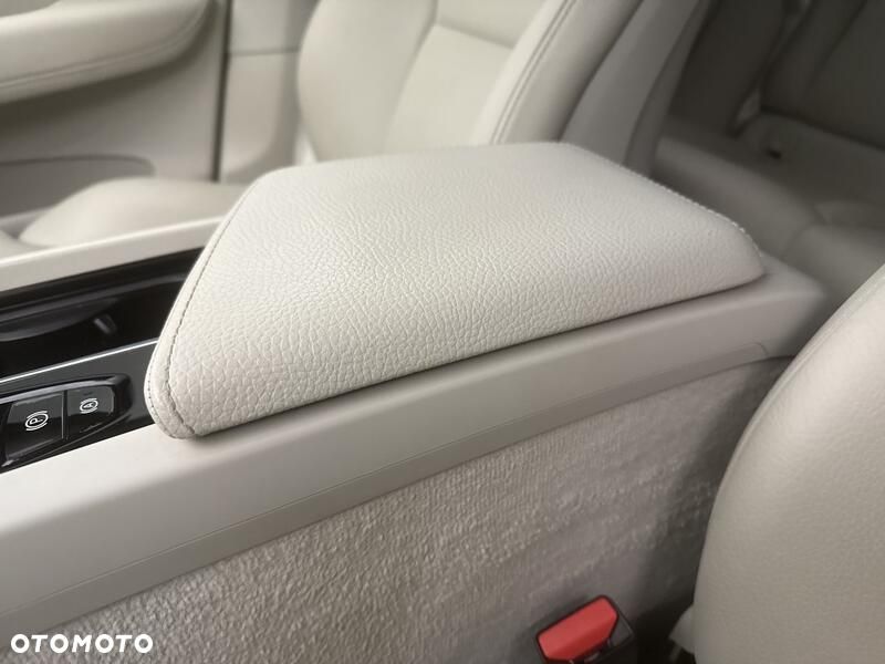 Volvo XC 60 T4 Inscription - 20