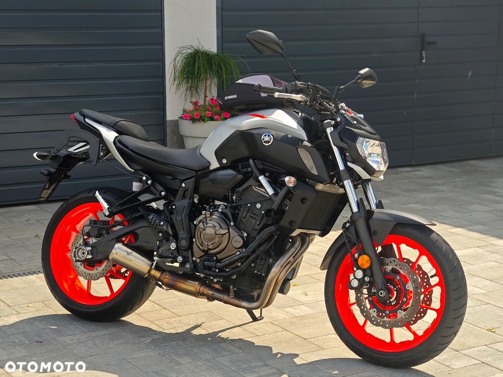 Yamaha MT - 3