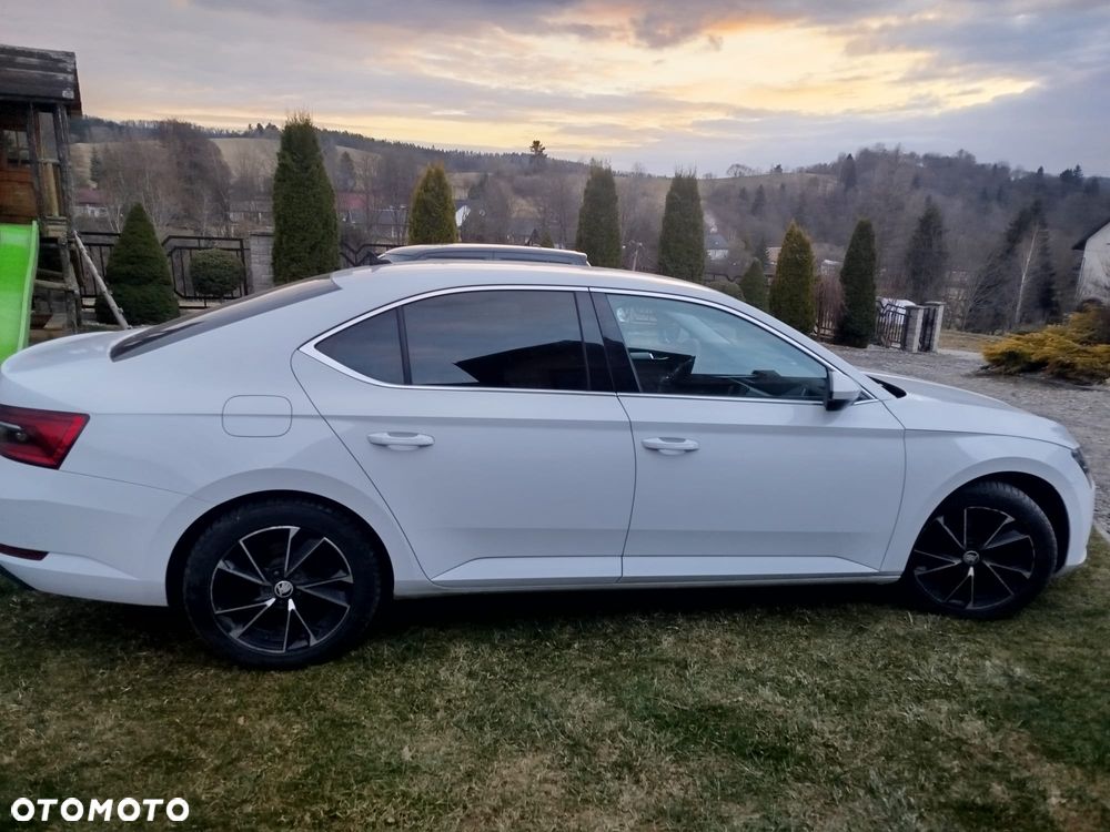 Skoda Superb 2.0 TDI Active - 4