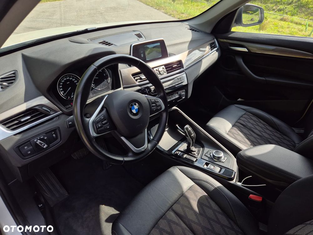 BMW X1 sDrive18d Advantage sport - 14