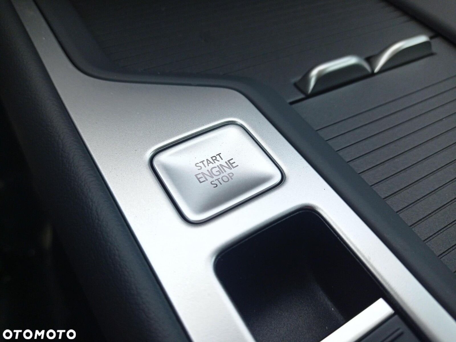 Volkswagen Passat - 33