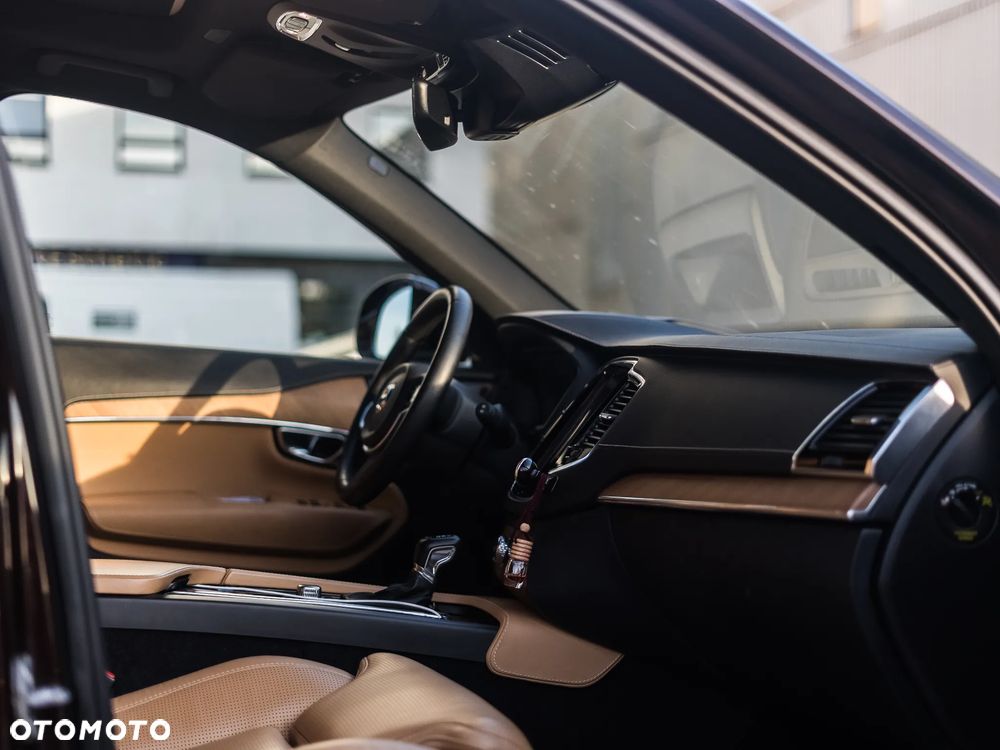 Volvo XC 90 D5 SCR AWD Inscription 7os - 11
