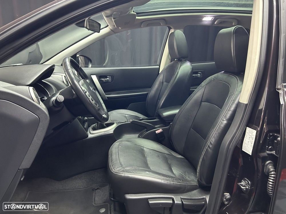 Nissan Qashqai +2 2.0 dCi Tekna Pele Preto - 11