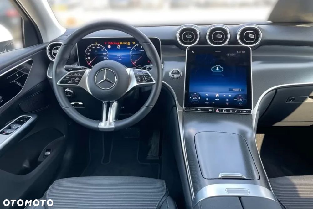 Mercedes-Benz GLC 200 4Matic 9G-TRONIC Edition Avantgarde - 11