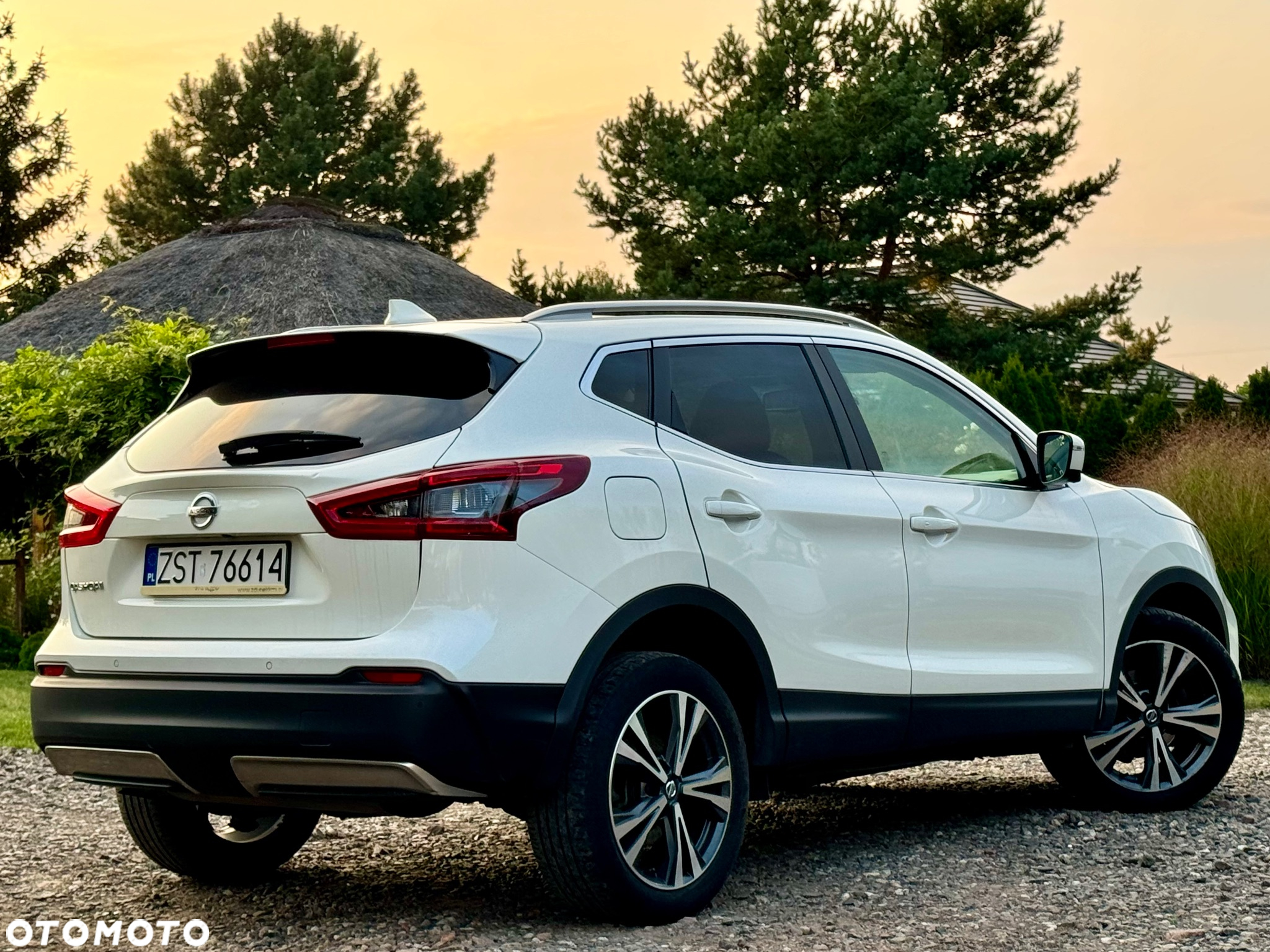 Nissan Qashqai 1.2 DIG-T Xtronic N-Connecta - 6