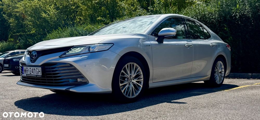 Toyota Camry 2.5 Hybrid Executive CVT - 1