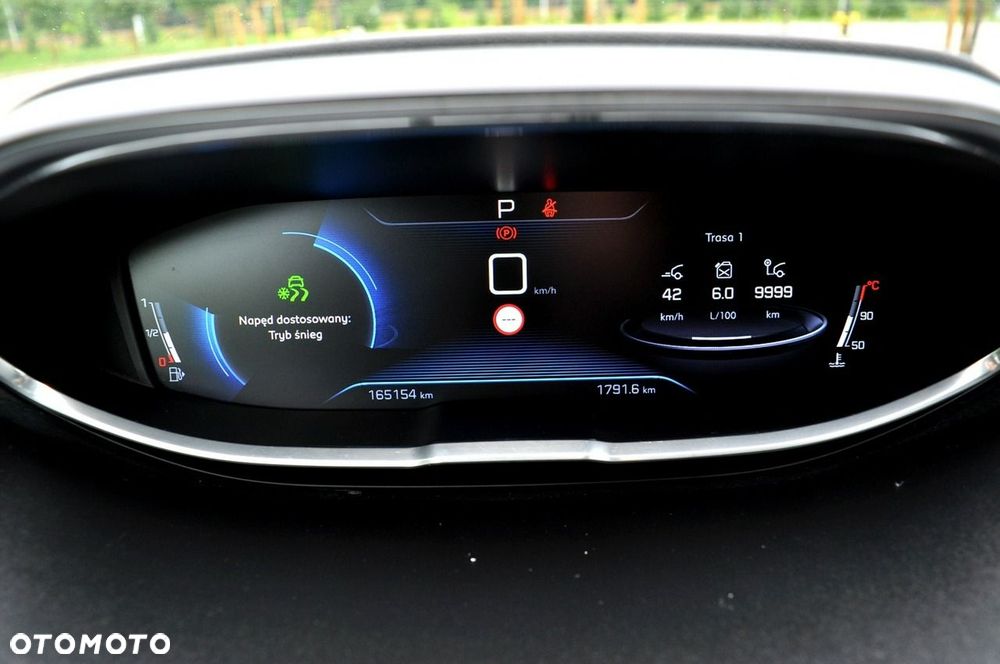 Peugeot 3008 1.6 BlueHDi Allure S&S - 26