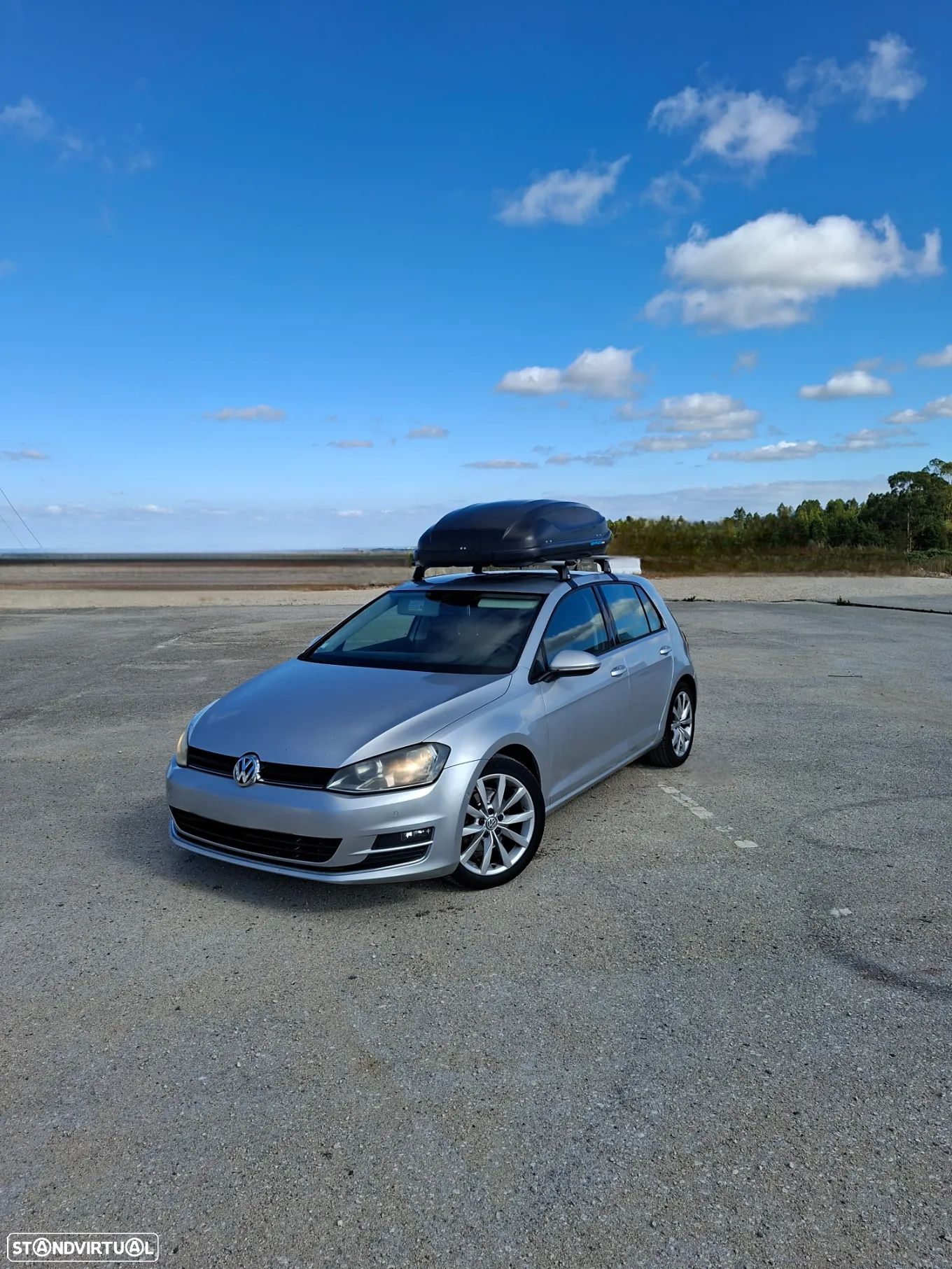 VW Golf 1.6 TDi Highline DSG - 1