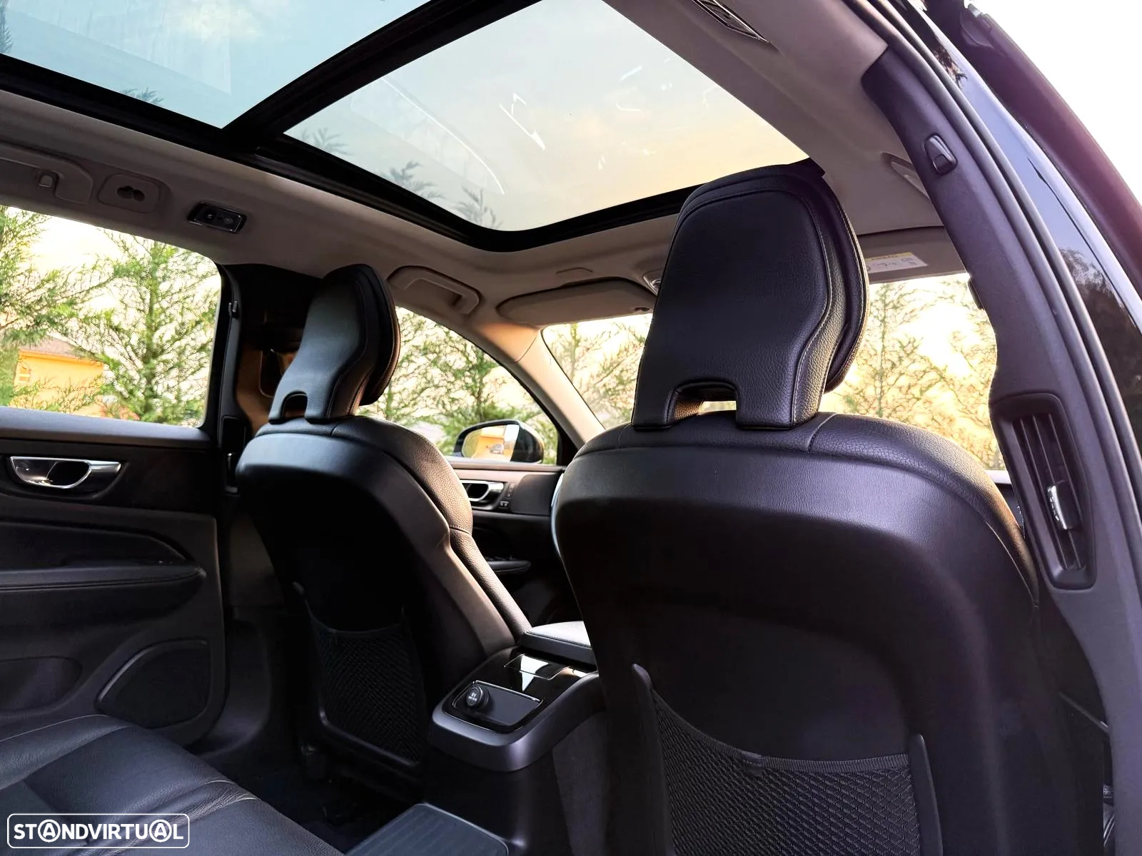 Volvo V60 2.0 T8 AWD TE Inscription Expression - 26