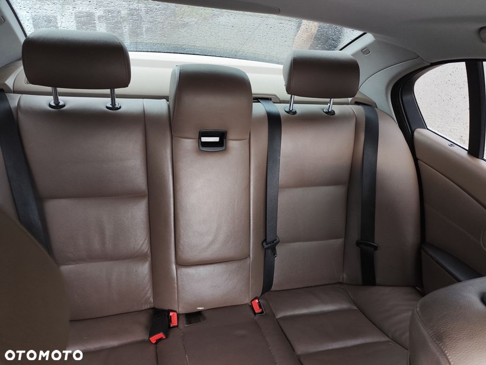 BMW Seria 5 - 8