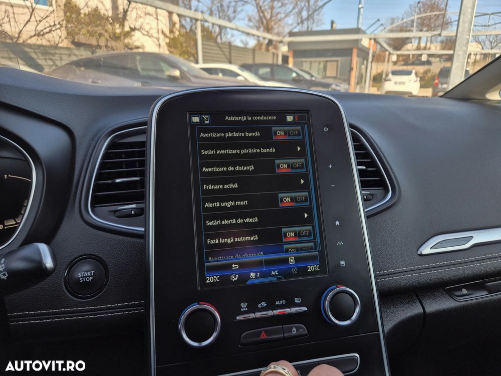 Renault Grand Scenic TCe 160 GPF EDC BLACK EDITION - 31