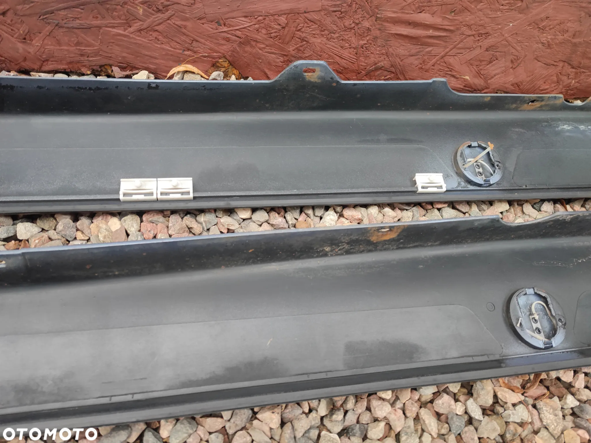 BMW E36 SEDAN / TOURING / COUPE / CABRIO ORYGINALNE NAKŁADKI NA PROGI LEWA / PRAWA POLIFT + ZAŚLEPKI DO MALOWANIA O NR. 51 71 9 067 380 / 51 71 9 067 381 / 51 71 8 190 707 / 51 71 8 190 708 OEM W BARDZO DOBRYM STANIE - 27