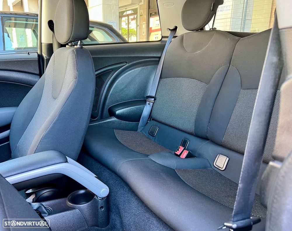 MINI 3 Portas Cooper D - 11