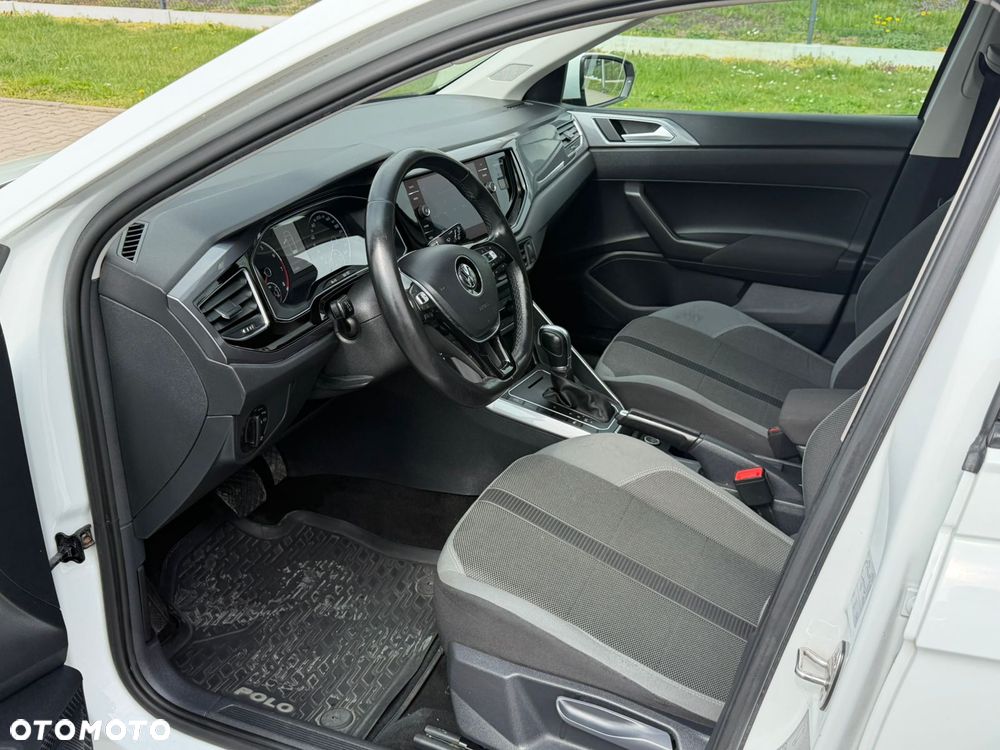 Volkswagen Polo 1.0 TSI DSG Highline - 16