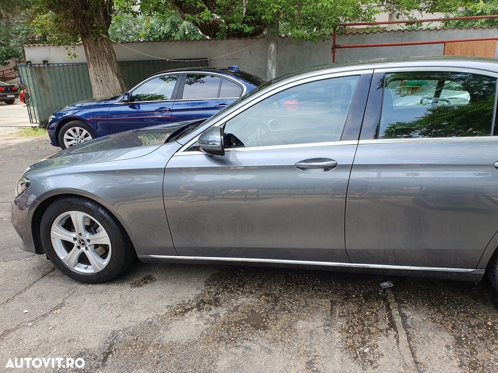 Mercedes-Benz E 220 d Aut. - 10