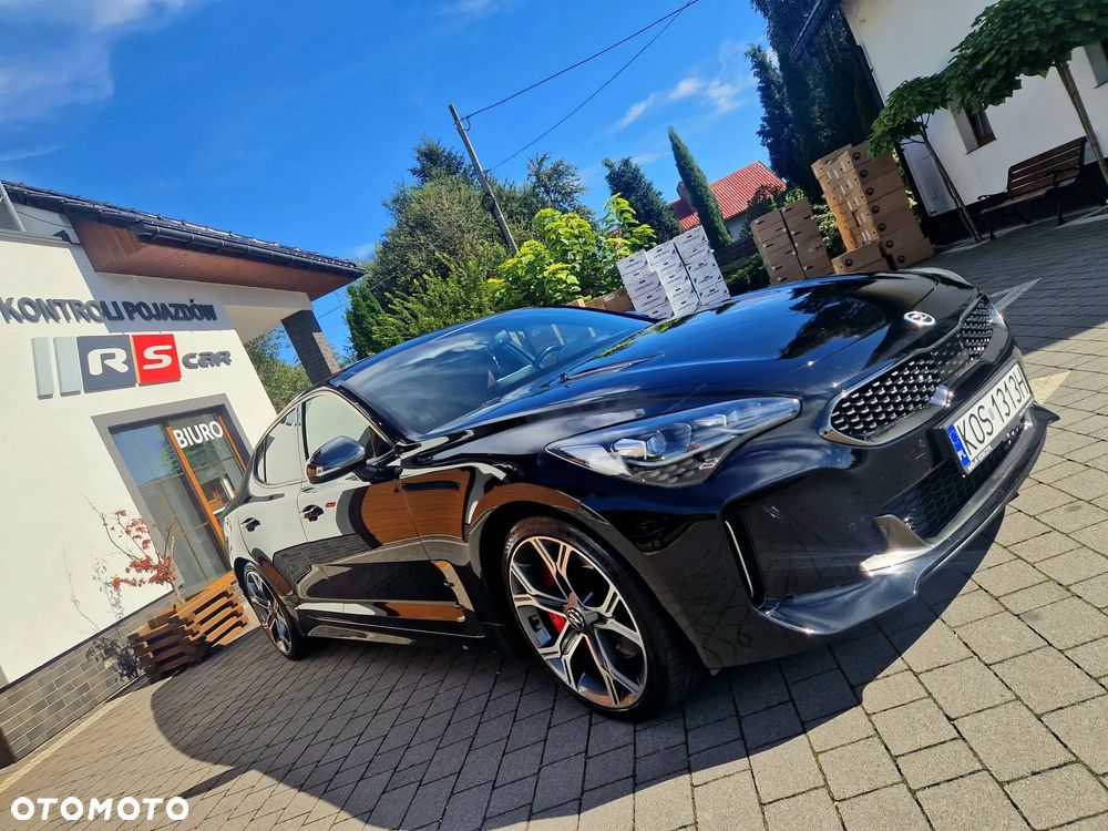 Kia Stinger 3.3 T-GDI V6 GT AWD - 18