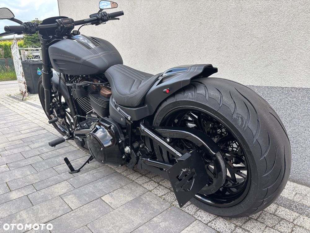 Harley-Davidson FXSB Breakout - 6